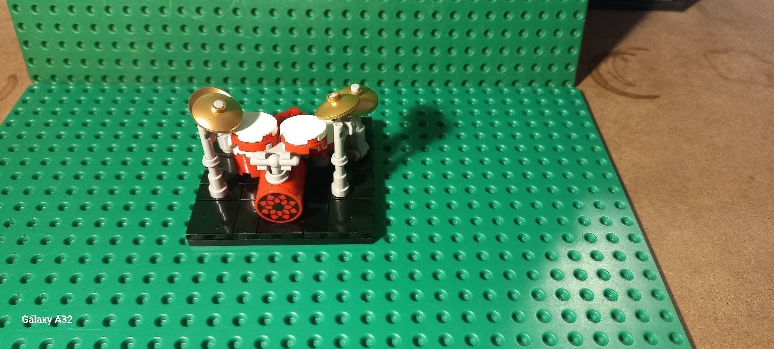 Lego Giocattoli: La Batterie Lego – Usato da La tour de treme venduto da Legocreation82 1