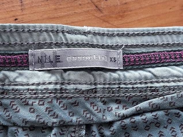 Nile Pantaloni: Kurze Hose hellblau von Nile Grösse XS – Usato da Bern venduto da Delirious 3