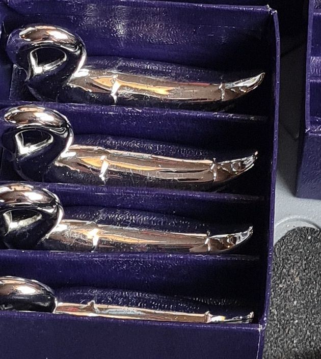 Bestecksets: 8 Messerbänkli neu – Gebraucht aus Münsingen von Cuci31