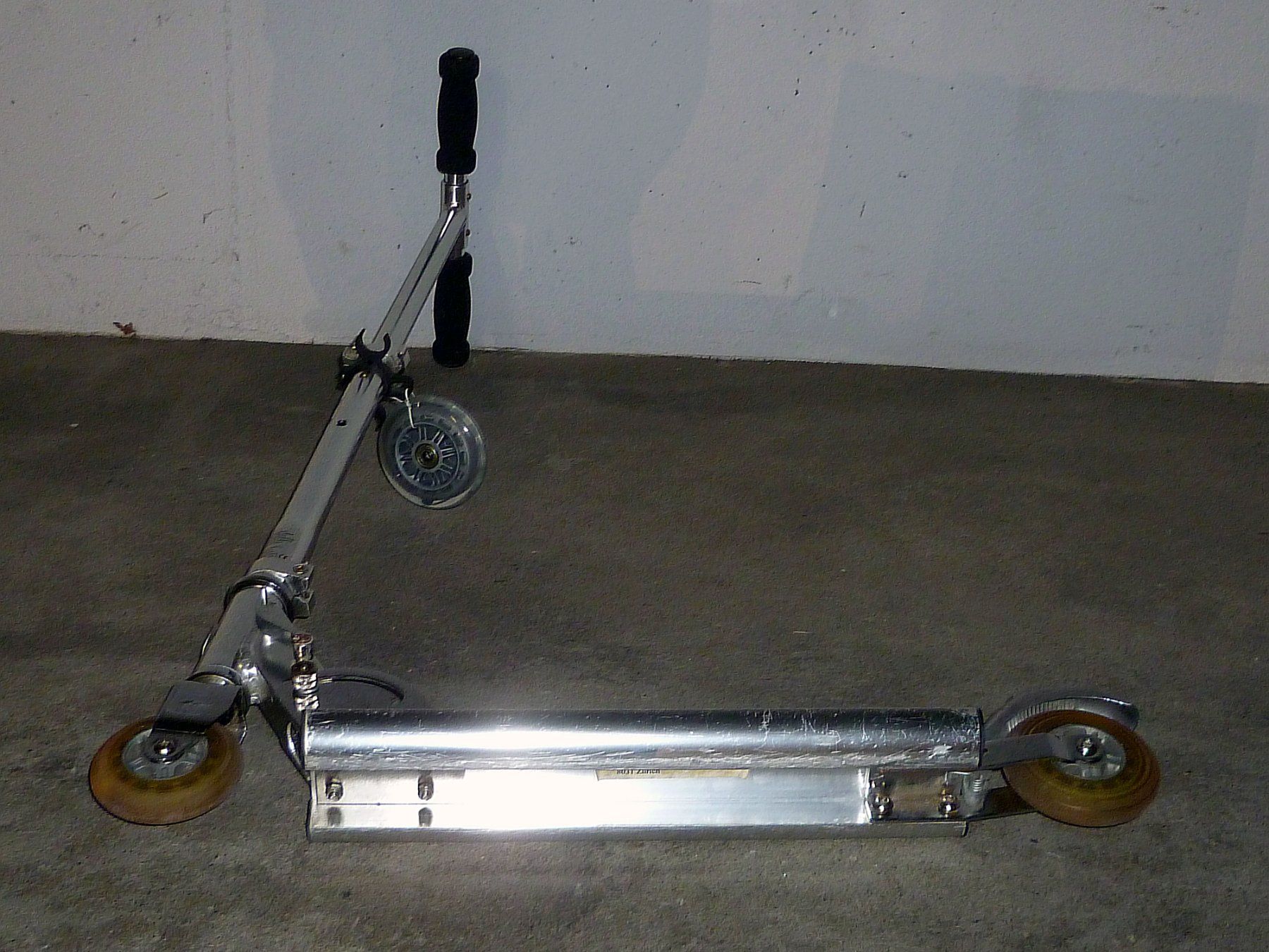 Micro Kickboard: Klassischer Micro Scooter l Trottinette – Usato da Aarau venduto da Rdodger 1