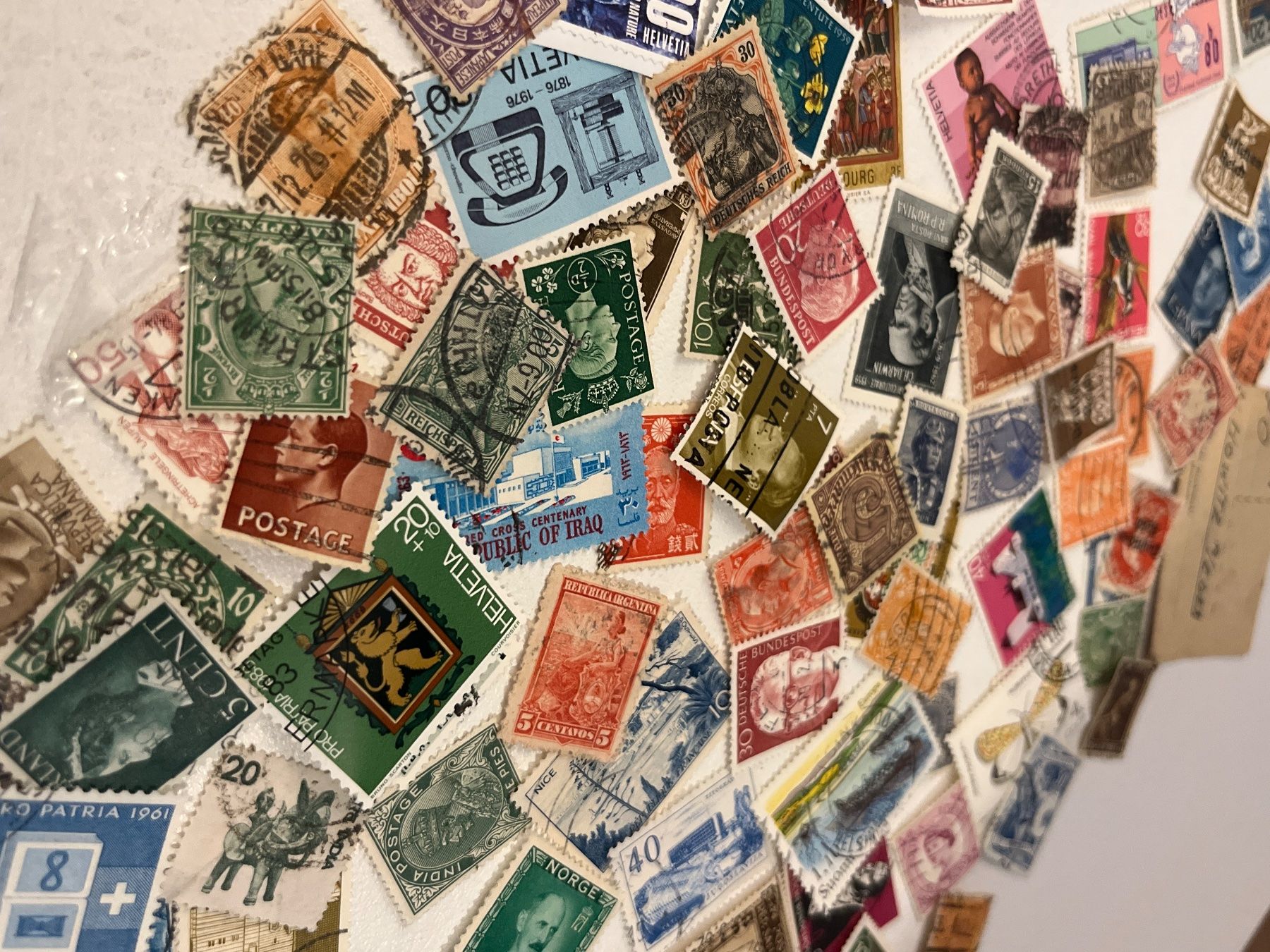 Tutti i francobolli: Lot 47:lot mit mix Brieefmarke – Usato da Chiasso venduto da AzenYa