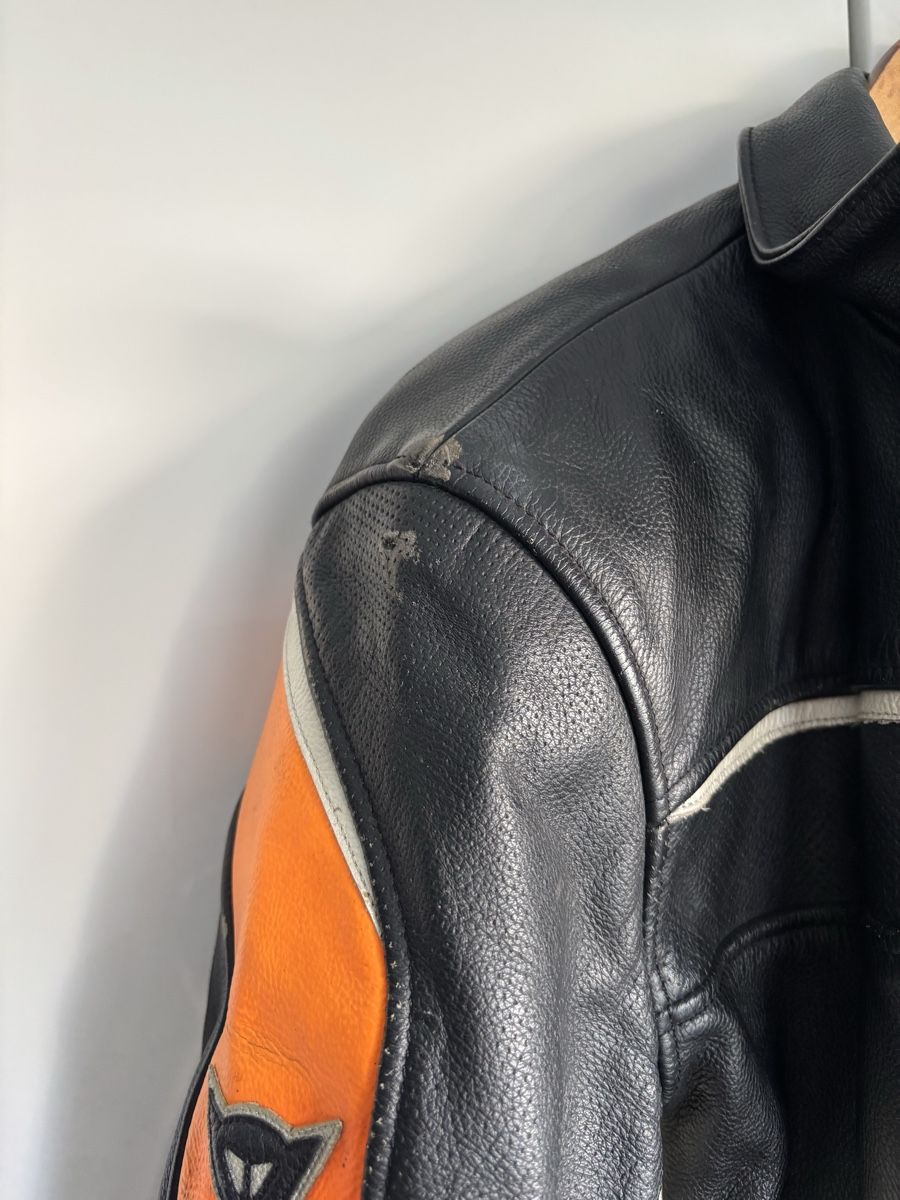 Dainese Jacken: Dainese Motorrad Jacke, Leder, Grösse 48 – Gebraucht aus Dübendorf von mba_5yvw 4