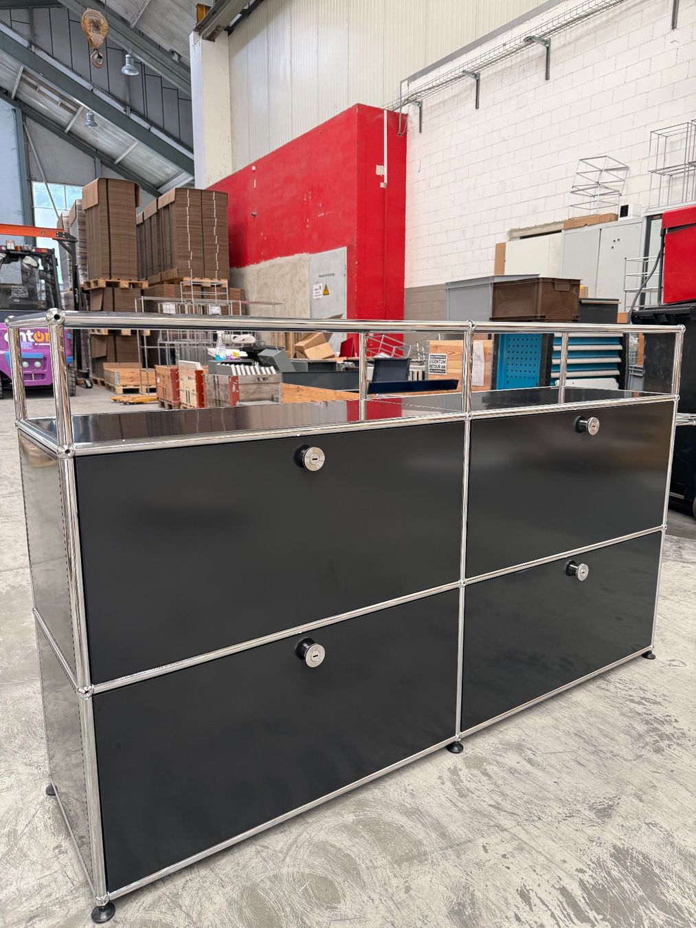 USM Scaffali: USM Haller Sideboard 2x3 Graphitschwarz Top Zustand – Usato da Balsthal venduto da Designhaus.Schmitt 2