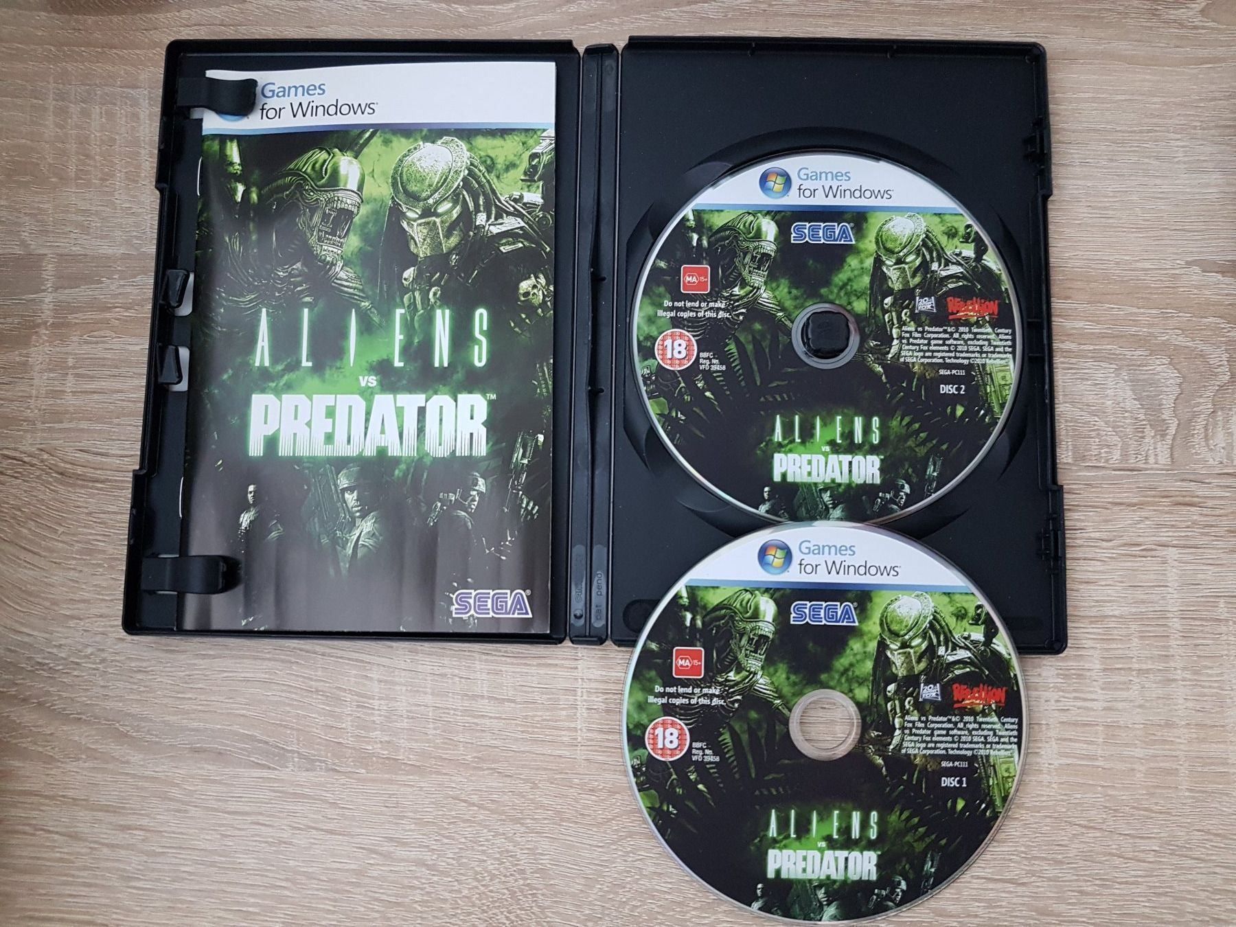 Spiele: Aliens vs Predator (2 DVD) French - PC – Gebraucht aus Carouge GE von Franllo 2