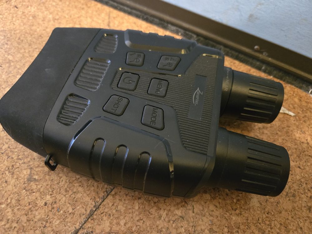 Eawfgtuw Nachtsichtgerät Monokular - 800m Reichweite, 1080p HD & 10x Zoom