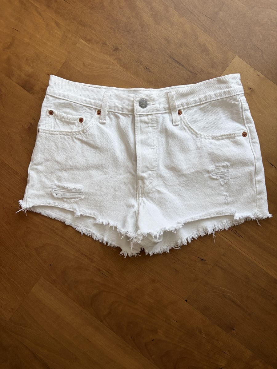 Levi's Jeans: Hotpants Levi‘s 501 W28 – Usato da Wauwil venduto da parttimehippie
