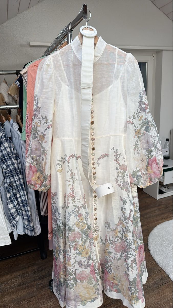 Vestiti: Kleid Blumenmuster Grösse 36-38 leicht transparent – Nuovo (secondo la descrizione) da Emmen venduto da taariiikk