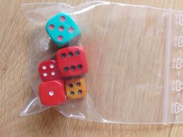5 Bunte Würfel für Spieleabende