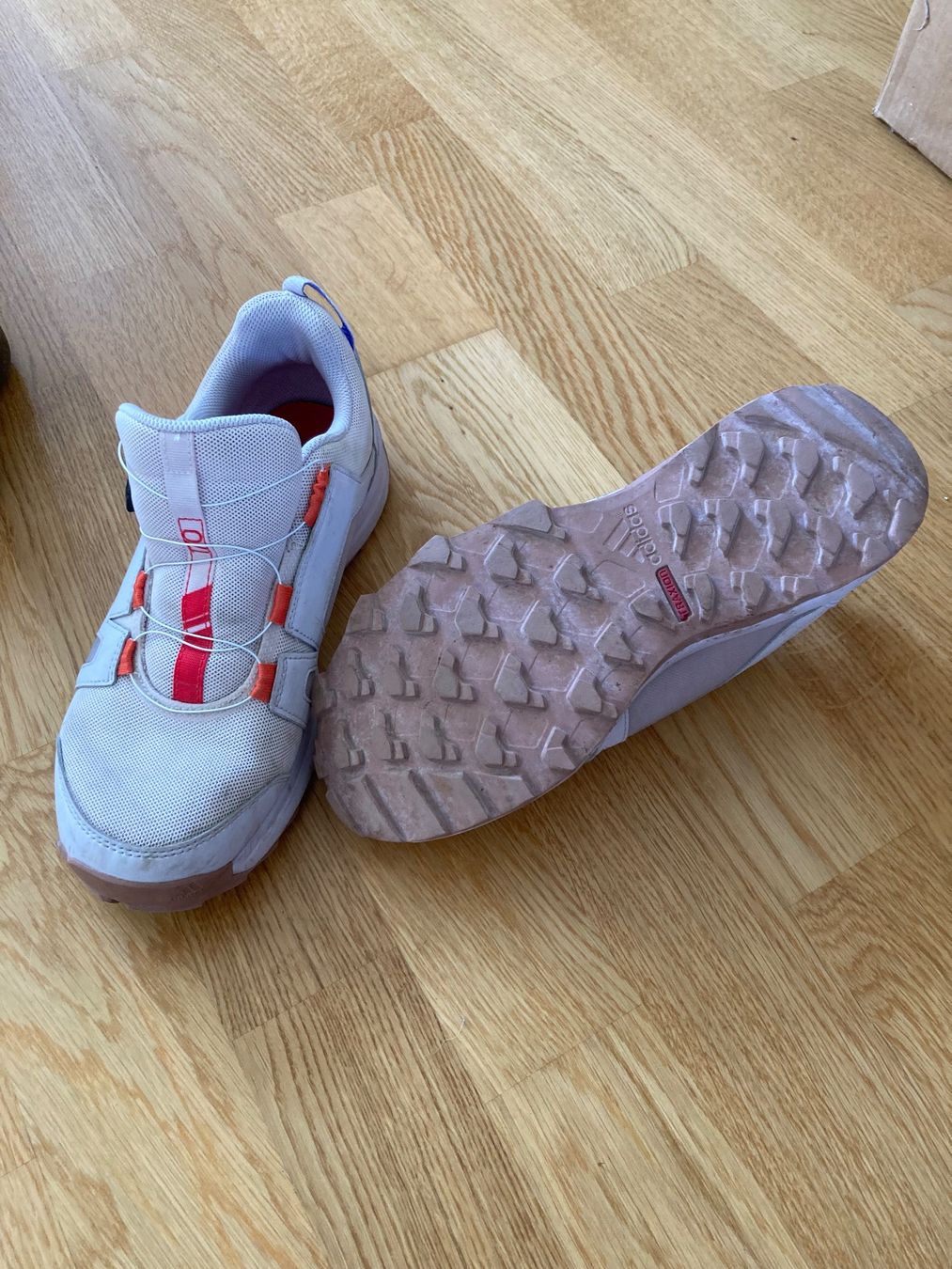 Adidas Scarpe da donna: Treckingschuh – Usato da Liebefeld venduto da schelps 2