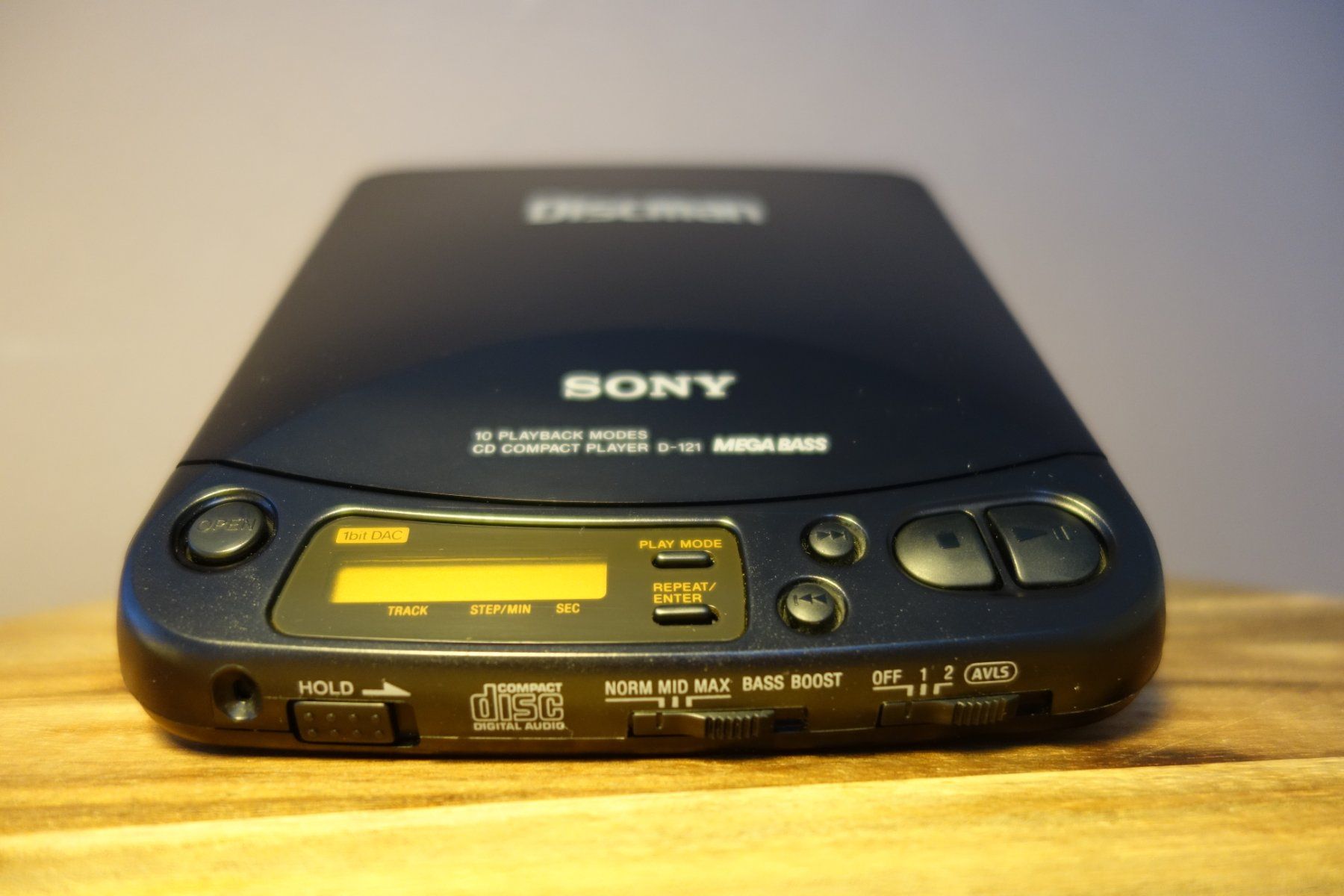 Sony Lettore multimediale portatile: Sony Discman D-121 – Usato da Bern venduto da Phandora 1