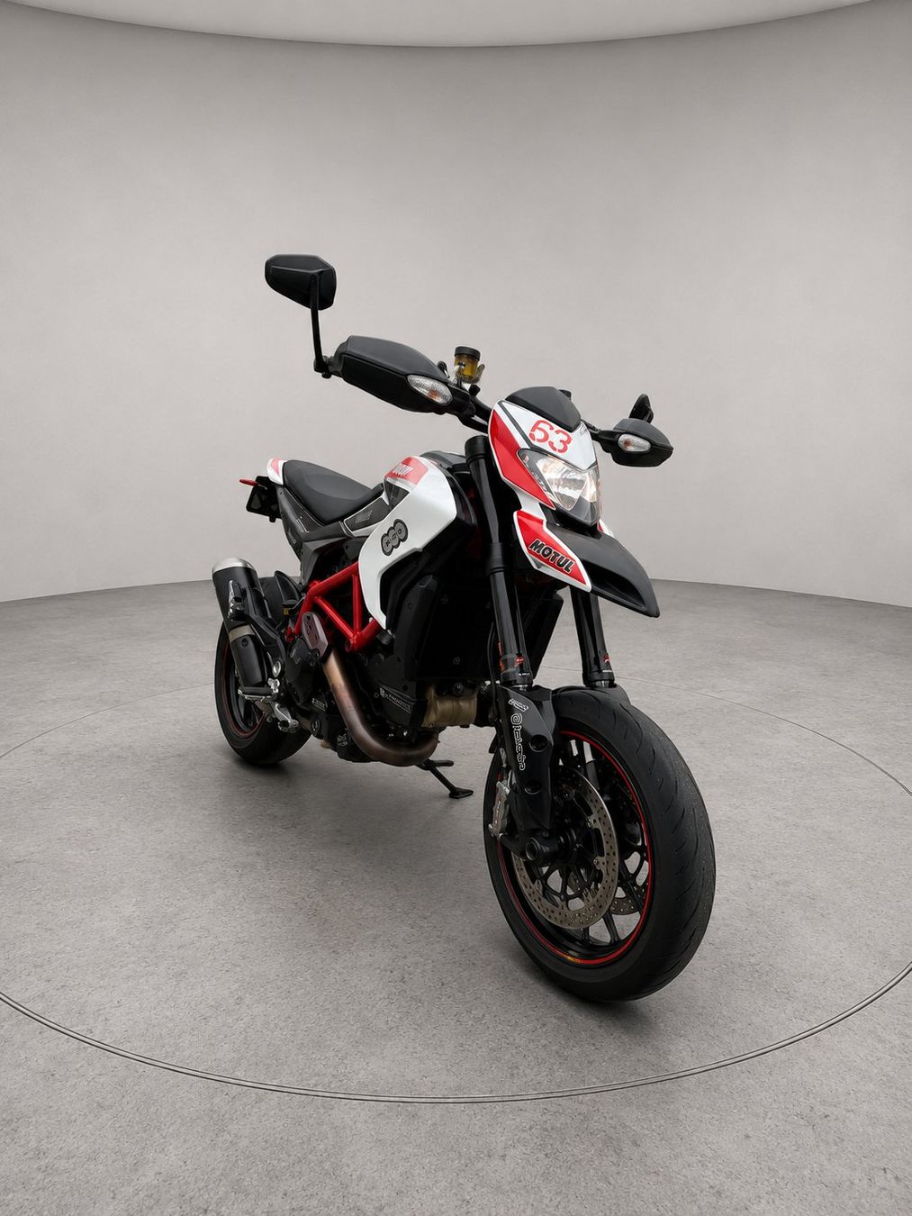 Ducati Strada: Ducati Hypermotard 821 SP | Ab Service & MFK | – Usato da Detligen venduto da Motorradschmiede