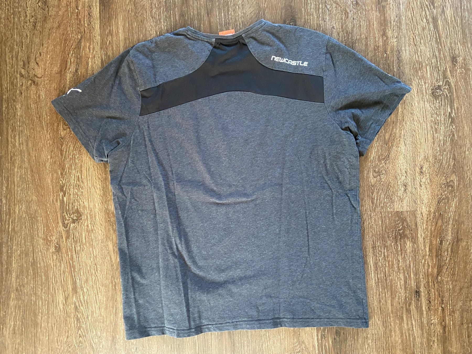 Puma Leibchen & Hosen: Newcastle United Trainingstrikot Gr. L – Gebraucht aus Muttenz von nataschasia 3