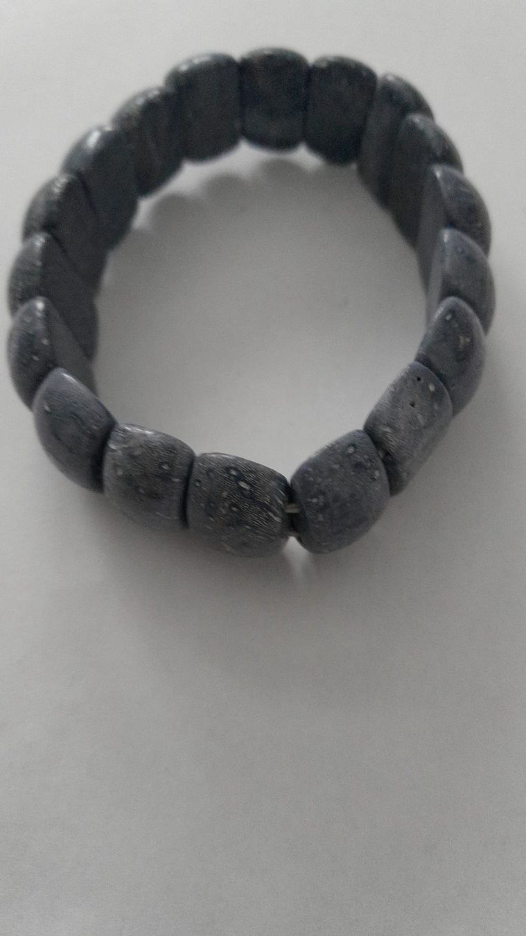 Armbänder & -reifen: Koralle blau Armband – Gebraucht aus Amriswil von jae_9kvl