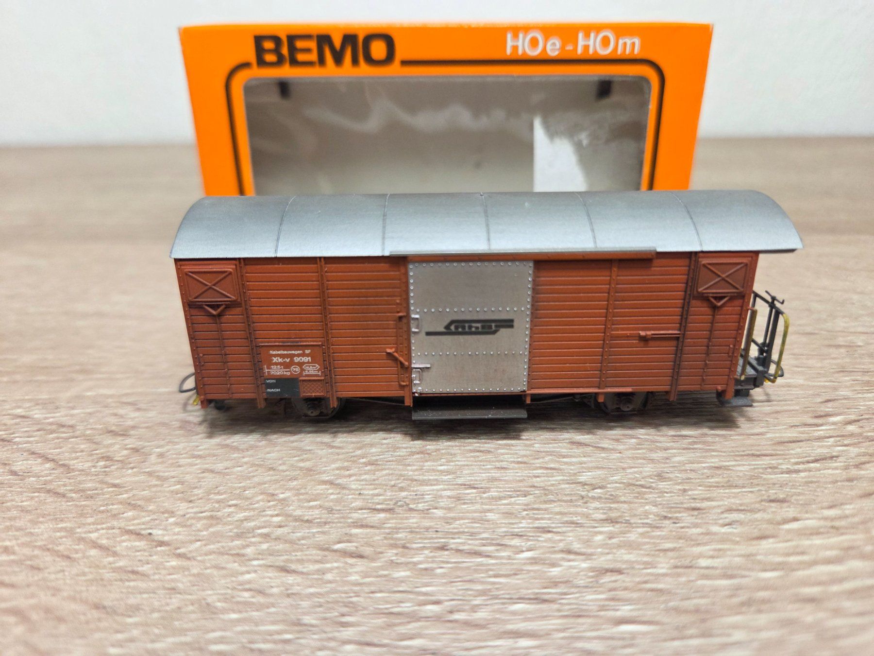 Bemo Modellini di ferrovie: Bemo 2261 Güterwagen RhB H0m – Usato da St-Aubin-Sauges venduto da Lo_Go 1
