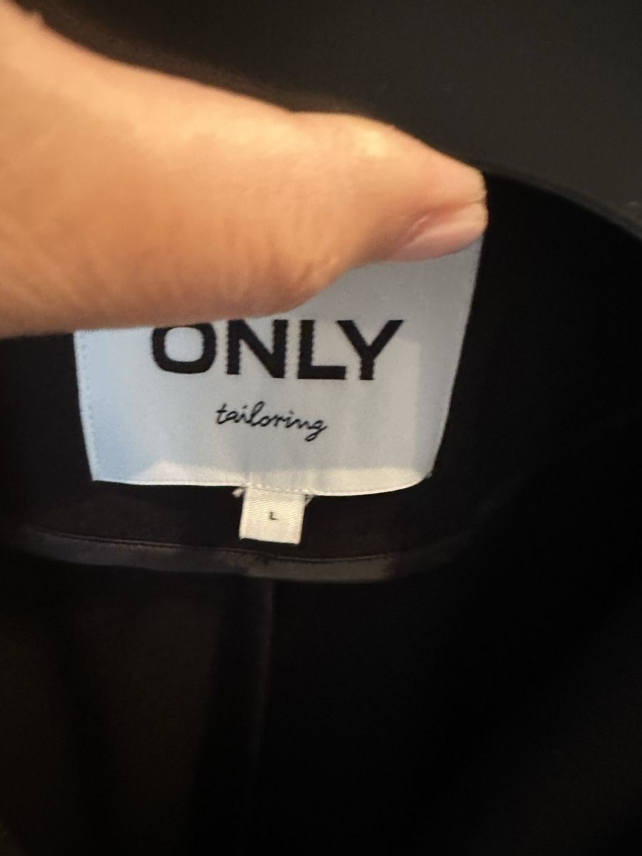 Only Giacche: Schwarzer ONLY Blazer, Grösse L, Neu! – Nuovo (secondo la descrizione) da Altendorf venduto da Eastwick4 1