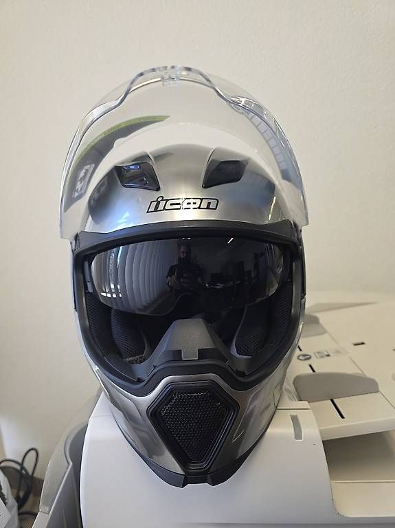Caschi & visiere: Casque Icon AirFlite Quicksilver  – Usato da Romanel-s-Lausanne venduto da Rico_8 1