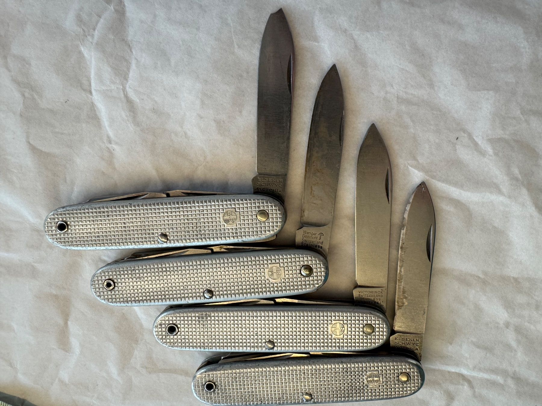 Schweizer Armee Coltelli tascabile: Schweizer Soldatenmesser Victorinox – Usato da Kestenholz venduto da Sackmesser67 3