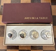 Salières individuelles cristal et metal argenté.