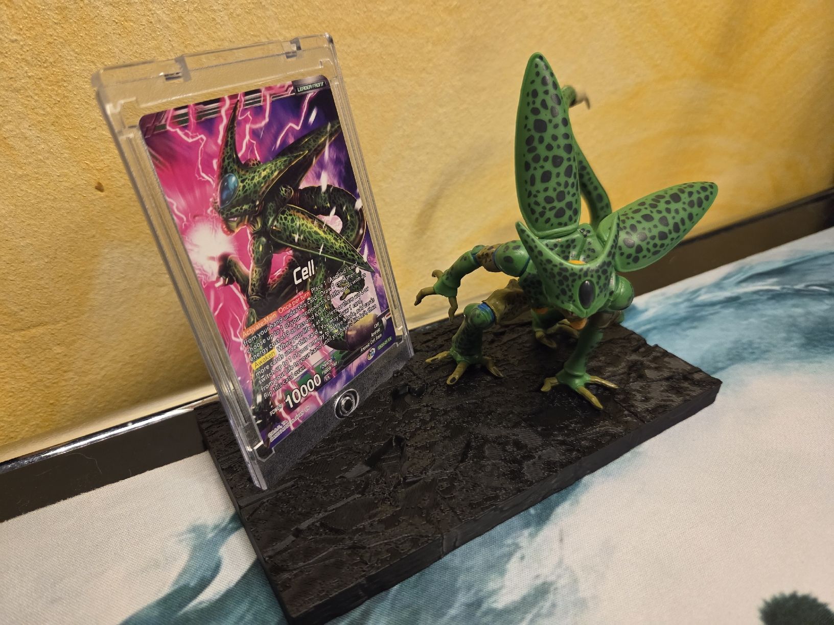 Bandai Carte collezionabili: Cell-Actionfigur mit Dragon Ball SR-Karte – Usato da Lugano venduto da Doppia_B 1