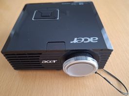 Acer K11 LED-MiniBeamer – Kompakt & Zuverlässig