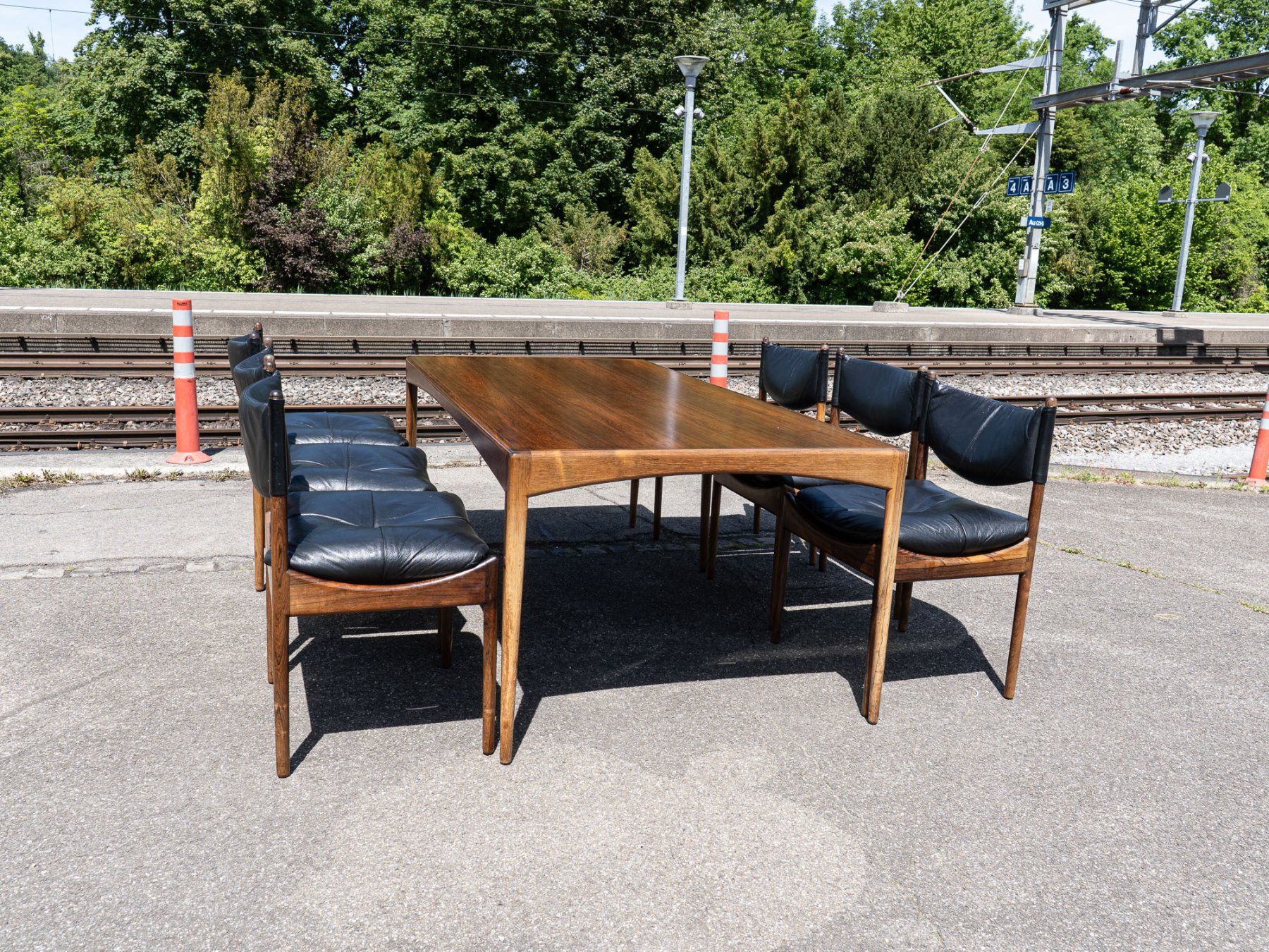 Set di tavolo e panche: 60er "Modus" Design -Set - 6 Stühle, Palisander - Ref 05/51 – Usato da Au ZH venduto da BrockiAu 1