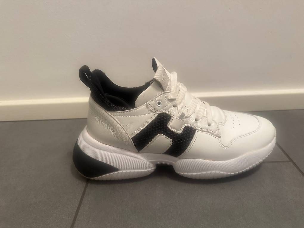 Chaussures femmes: Sneakers HOGAN – D'occasion à Massagno par whi_d5bd