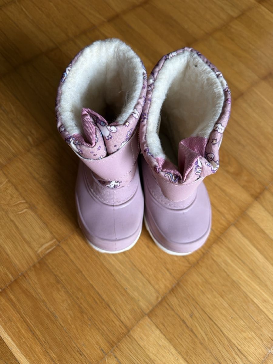 Scarpe per ragazzi: Winterstiefel Gr 22 – Usato da Mönchaltorf venduto da Angel789 1