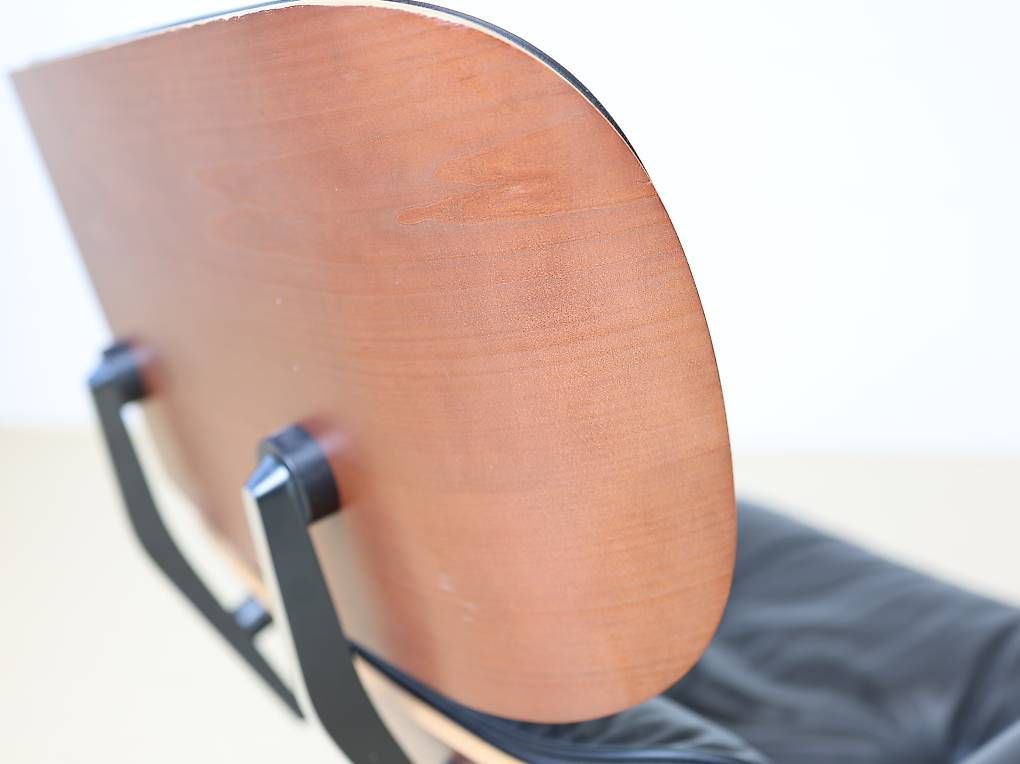 Vitra Poltrone: Eames Lounge Chair von VITRA – Usato da Meinisberg venduto da atelier_TILIJA 9