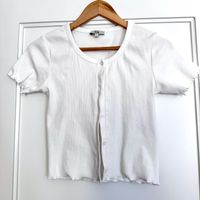 T-Shirt C&A gerippt weiss mit Knopfleiste