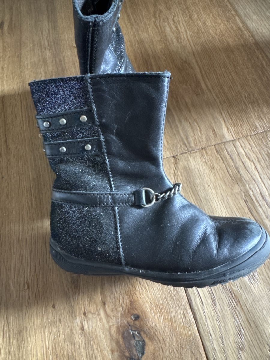 Schuhe für Mädchen: Schicke Stiefeli, Gr.24, Topzustand – Gebraucht aus St. Gallen von Venus1010 1
