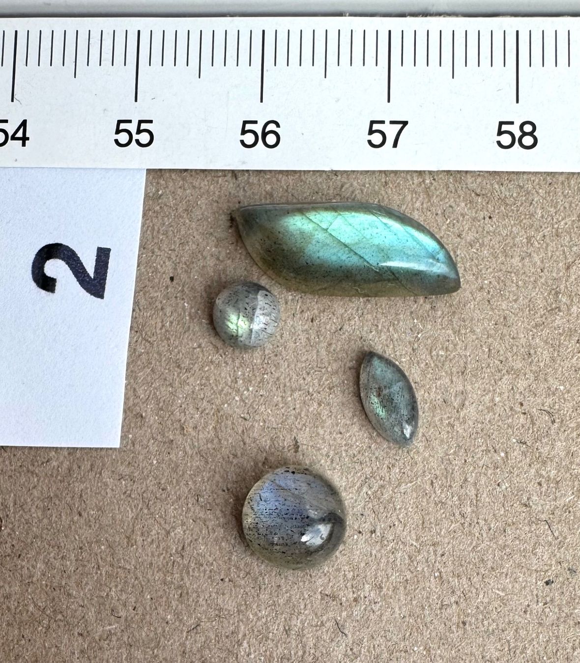 Minerali & Pietre curative: 4 exclusive leuchtende Labradorit Cabochons – Nuovo e nell'imballaggio originale da Leuggern venduto da gemshow 3