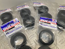 2 Stück Tamiya Racing Slick-Pneu 26mm / Reifen 1:10 NEU!