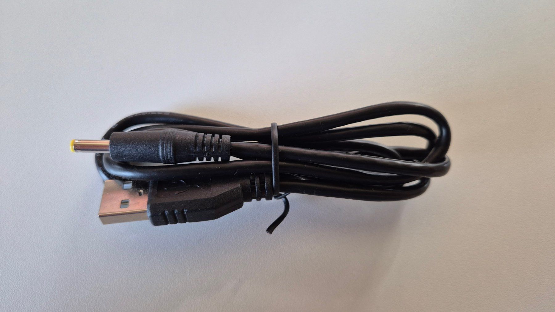 Kabel: USB zu Hohlstecker Kabel neu – Neu (gemäss Beschreibung) aus Lumbrein von gianandris
