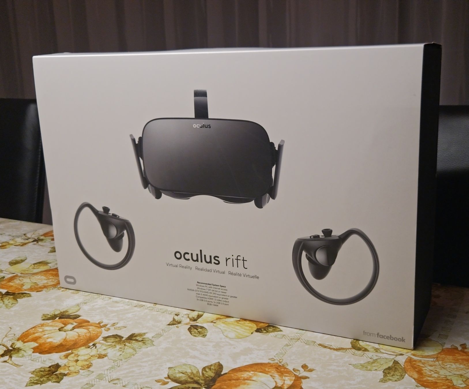 Meta Casco VR: Oculus Rift CV1 (Neuwertig) mit Sensoren und Controller – Usato da Aetigkofen venduto da leandro2002