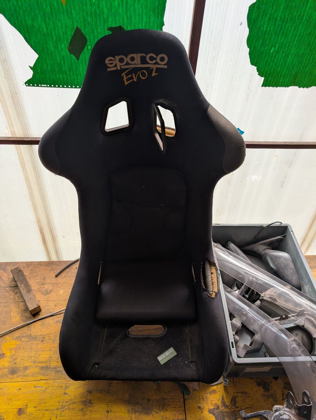 Toutes les pièces auto: Sparco Evo 2 ab 1.- – D'occasion à Belp par superbeng