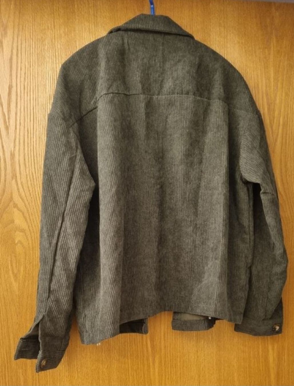 Giacche: Coole Olive Cord Jacke, Gr. S, Neu – Nuovo (secondo la descrizione) da Oftringen venduto da MalousAllerlei 3