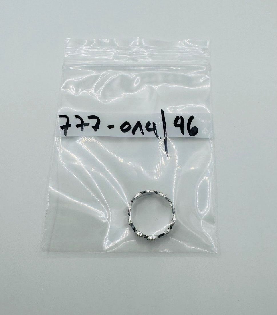 Anelli: Silbern farbiger Ring / Grösse: 46 – Nuovo e nell'imballaggio originale da Frutigen venduto da glanzvolles.leben 2