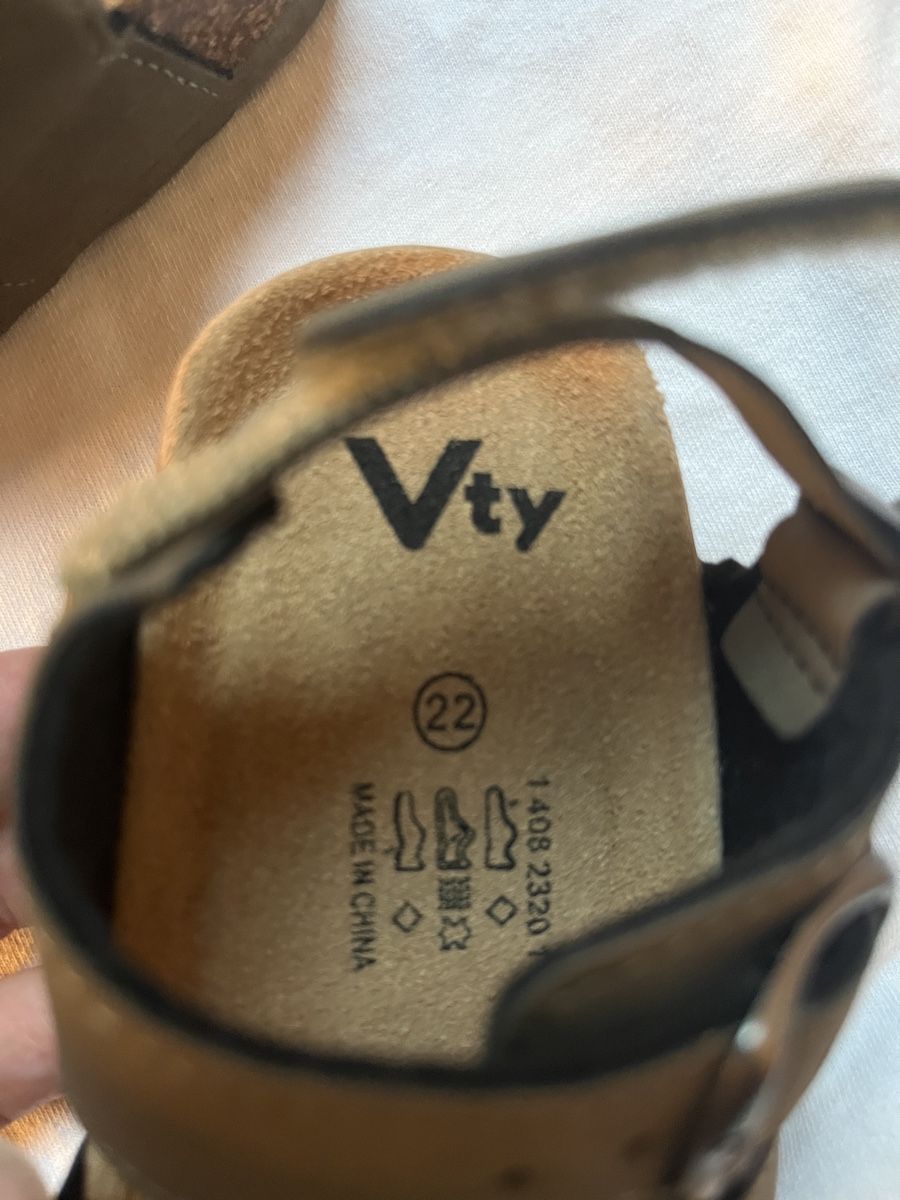 Schuhe für Jungen: Kinder Sandalen Grösse 22 braun NEU – Neu und originalverpackt aus Ennenda von fio_cc8z 3