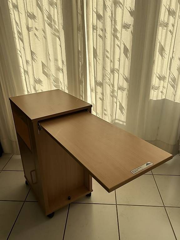 Nachttische: Nachttisch für Pflegebett – Gebraucht aus Schwerzenbach von nic_zt5r 3
