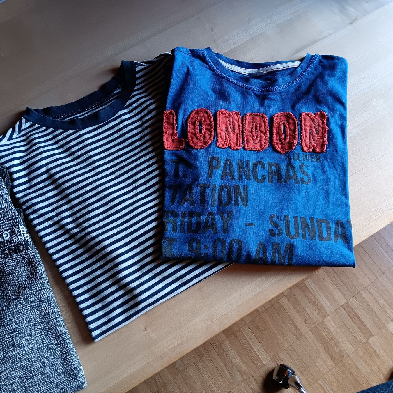 C&A Lotti & Set di vestiti: Jungenkleider 4 Pullover + 2 T-Shirts C&A, S. Oliver, H&M – Usato da Chur venduto da chr_b2cn 3