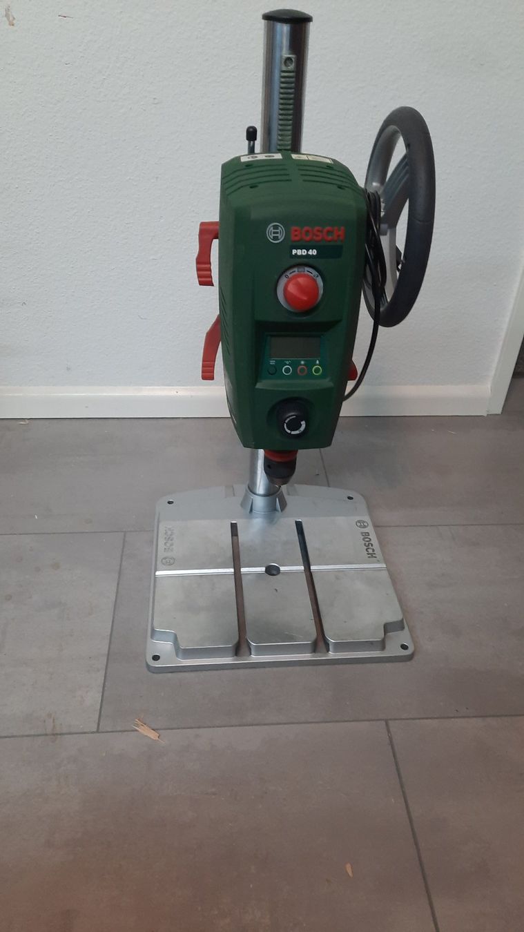 Bosch Bohrmaschinen: Ständerbohrmaschine Bosch Typ PBD 40 – Gebraucht aus Füllinsdorf von Lioncat