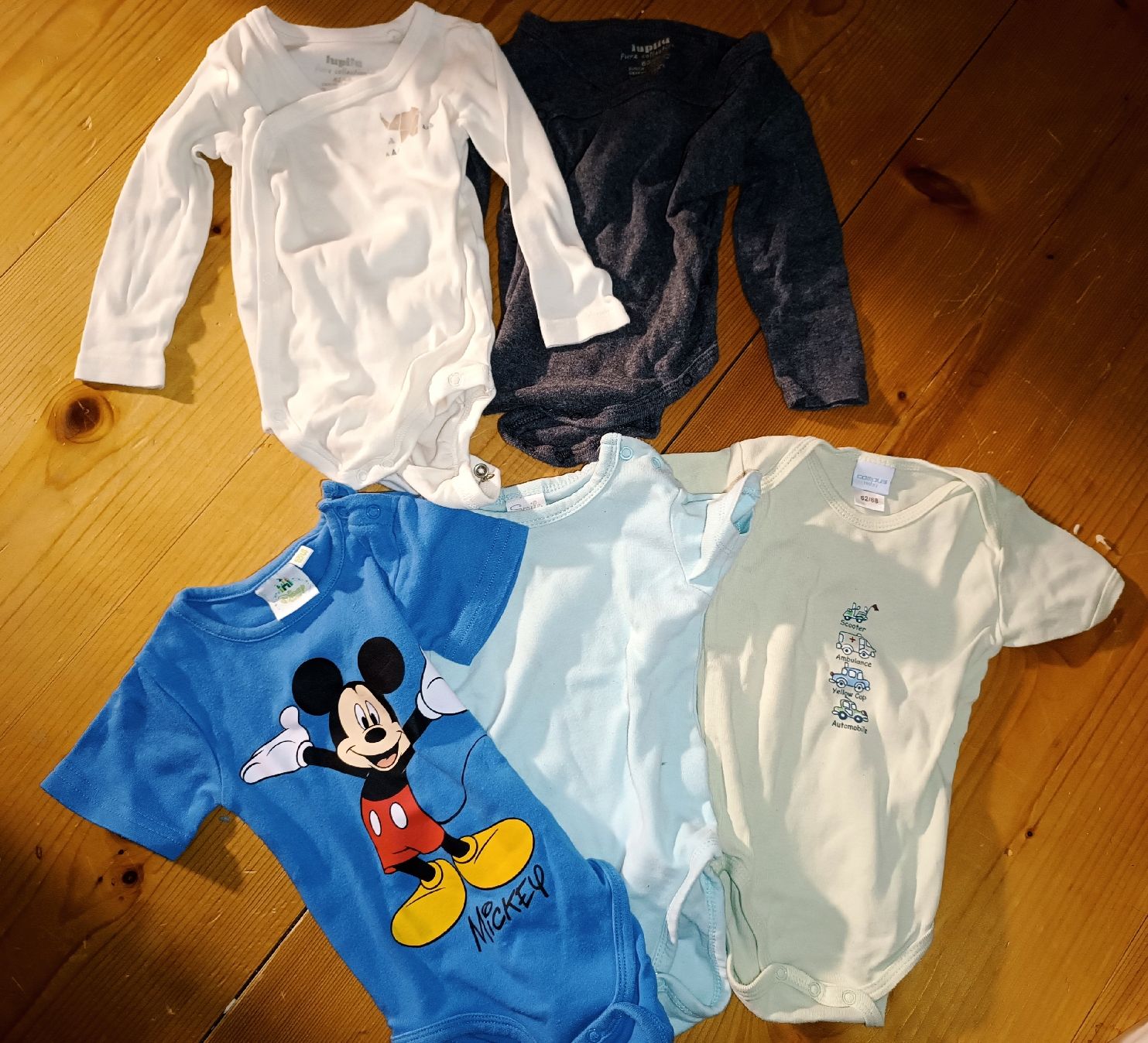 Lotti & Set di vestiti: Babyset Junge Gr. 62/68 – Usato da Näfels venduto da ang_p78x 2