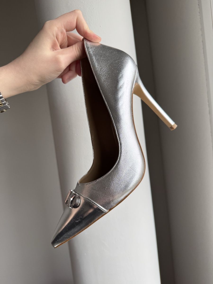Michael Kors Scarpe da donna: Michael Kors Pumps, silber, US 10, festlich & schick – Usato da Spreitenbach venduto da TheStyleAtelier 1