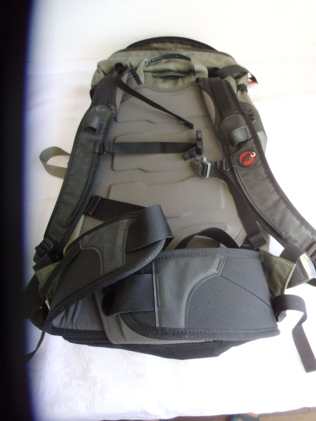 Mammut Zaini: Mammut Rucksack schwarz/grau – Usato da Walenstadt venduto da Pluisa 8