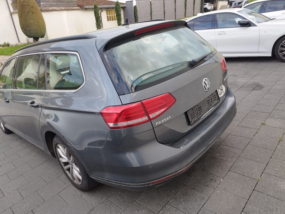 VW Autos: VW Passat Variant, Top Zustand – D'occasion à Niederwangen BE par den_8mtp 2