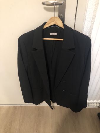 Elegante giacca nera Esprit - Taglia 40, come nuova!