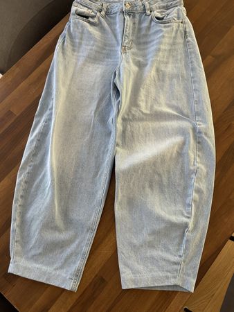 ZARA Barrel Jeans Gr. 40