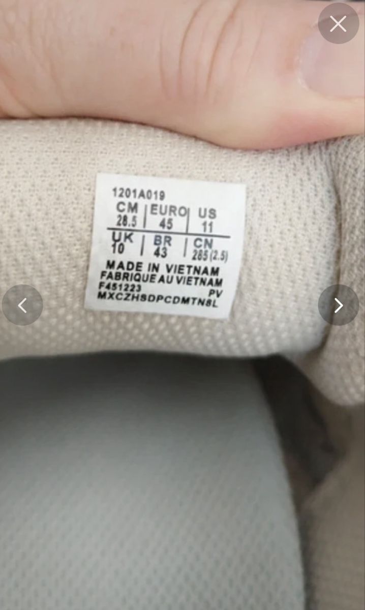 Asics Scarpe da uomo: Asics Laufschuhe Grösse 45 neuwertig – Usato da Zürich venduto da Zeus_93 2