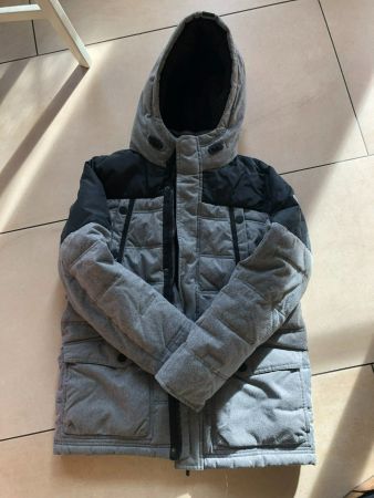 warme Winterjacke / Parka Grösse 158