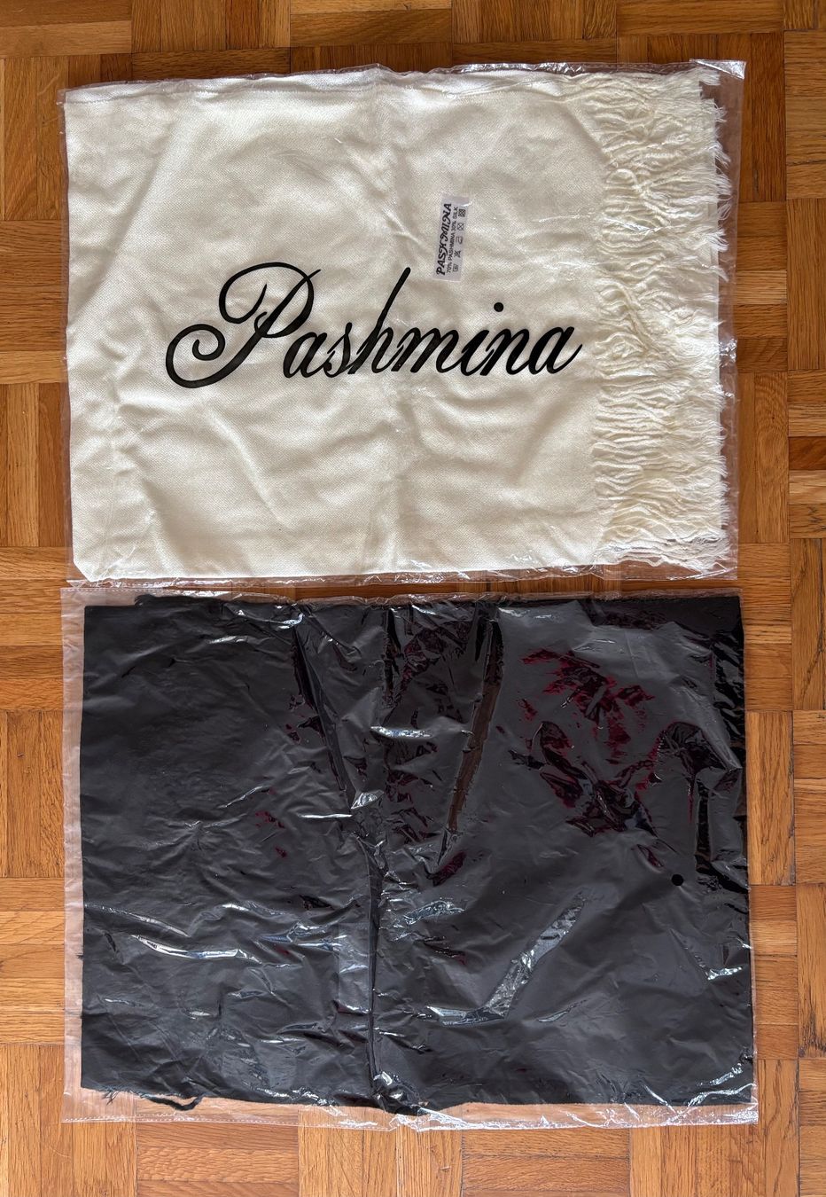 Foulards & écharpes: Pashmina – Neuf avec emballage d'origine à Buchs AG par Roger-iO